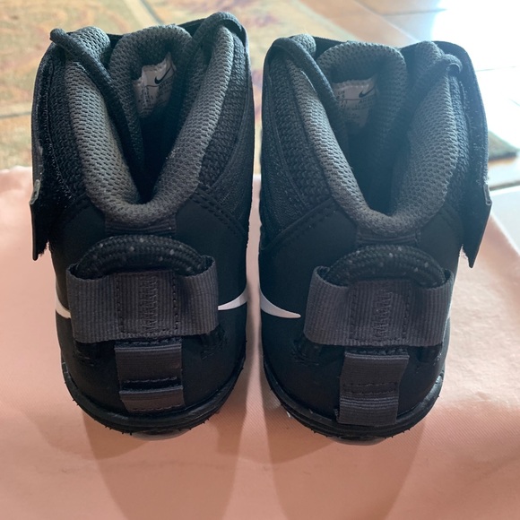 Nike Force Savage Pro 2 Premium Men's Football - Picture 11 of 12